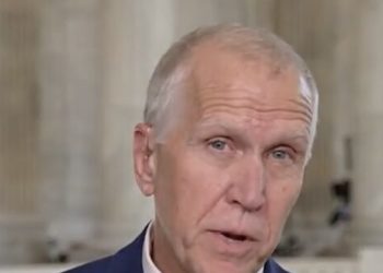 Tillis: Some of Trump’s Advisers Are ‘Amateurs’