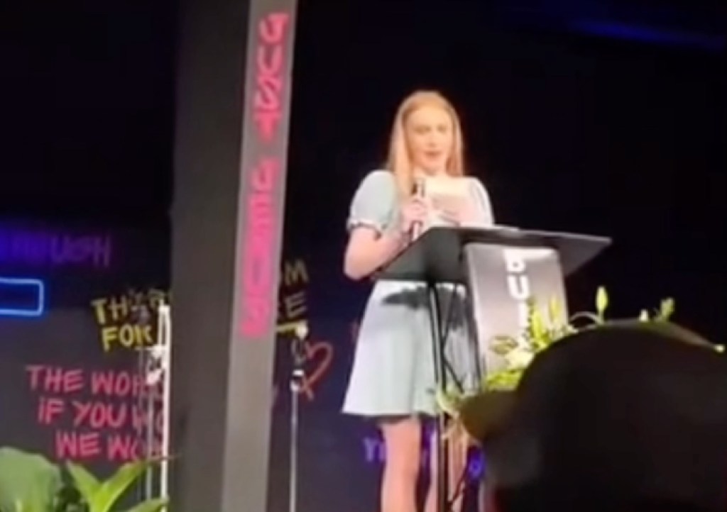 Patrick is seen giving a tearful speech at her mother’s funeral.