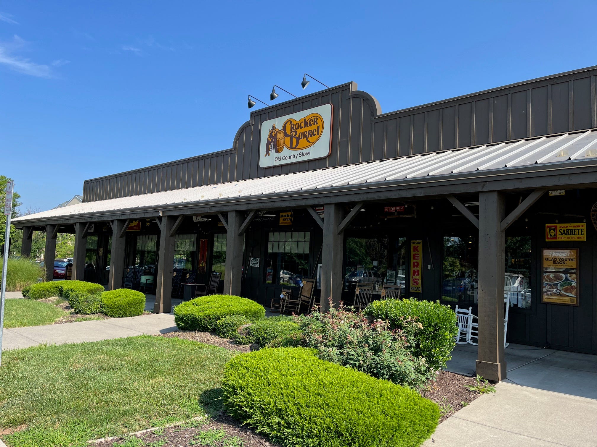 The front of a Cracker Barrel store in Sterling, Virginia.