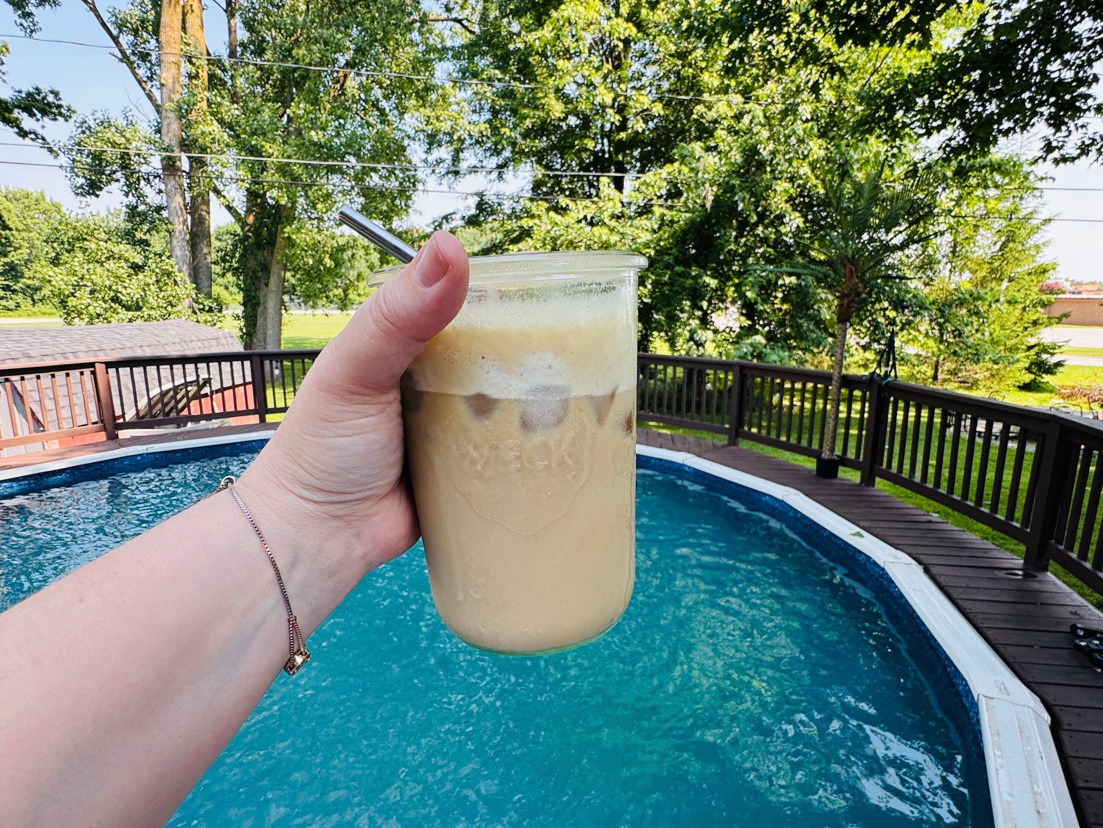 Alisha Sholtis holds her Weck jar filled with coffee.