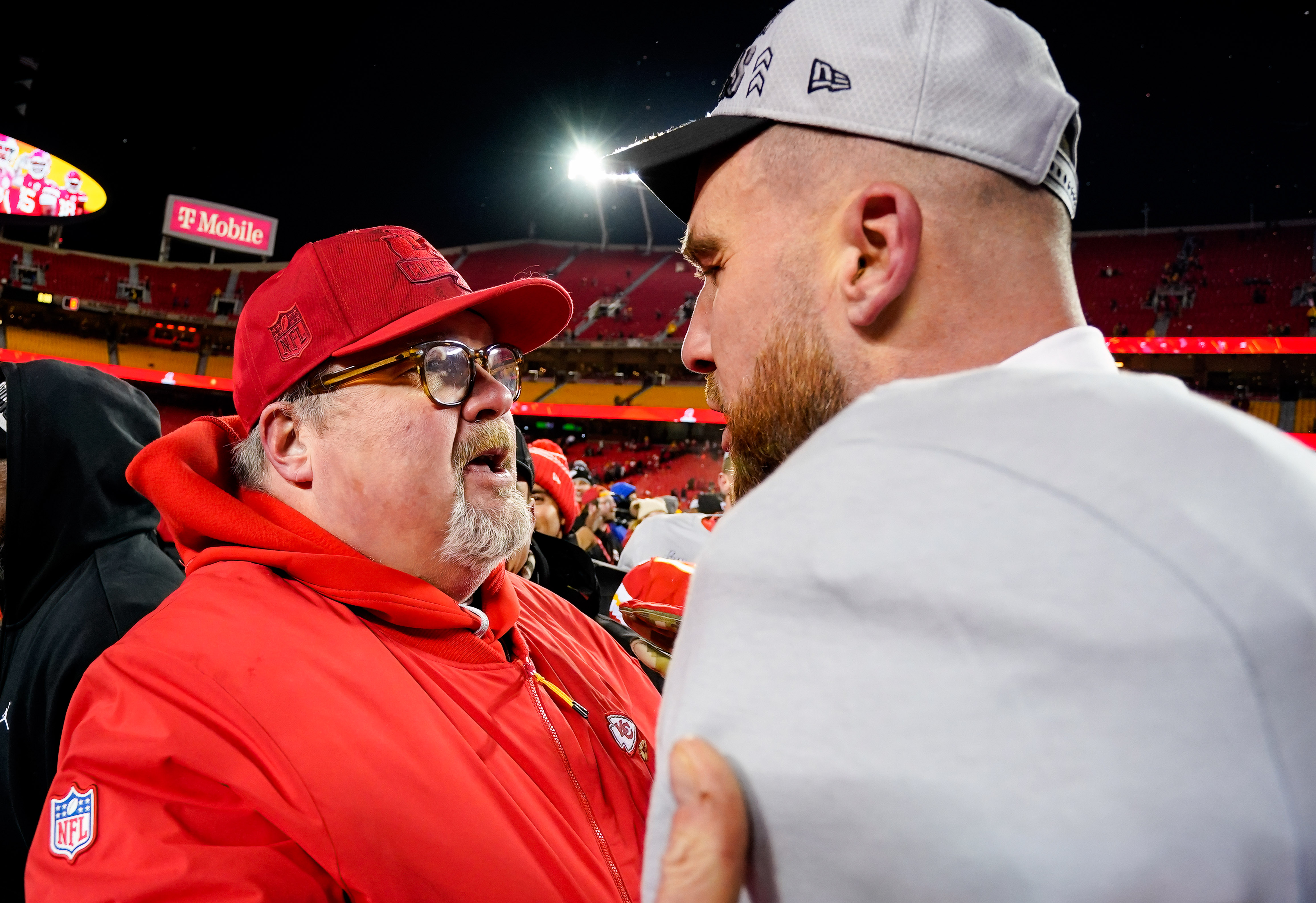 Eric Stonestreet and Travis Kelce.