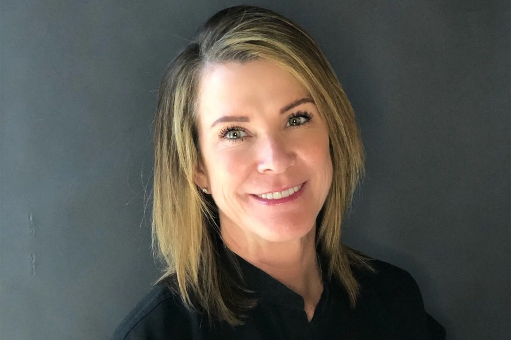 Headshot of Kari Dee Burgoyne.