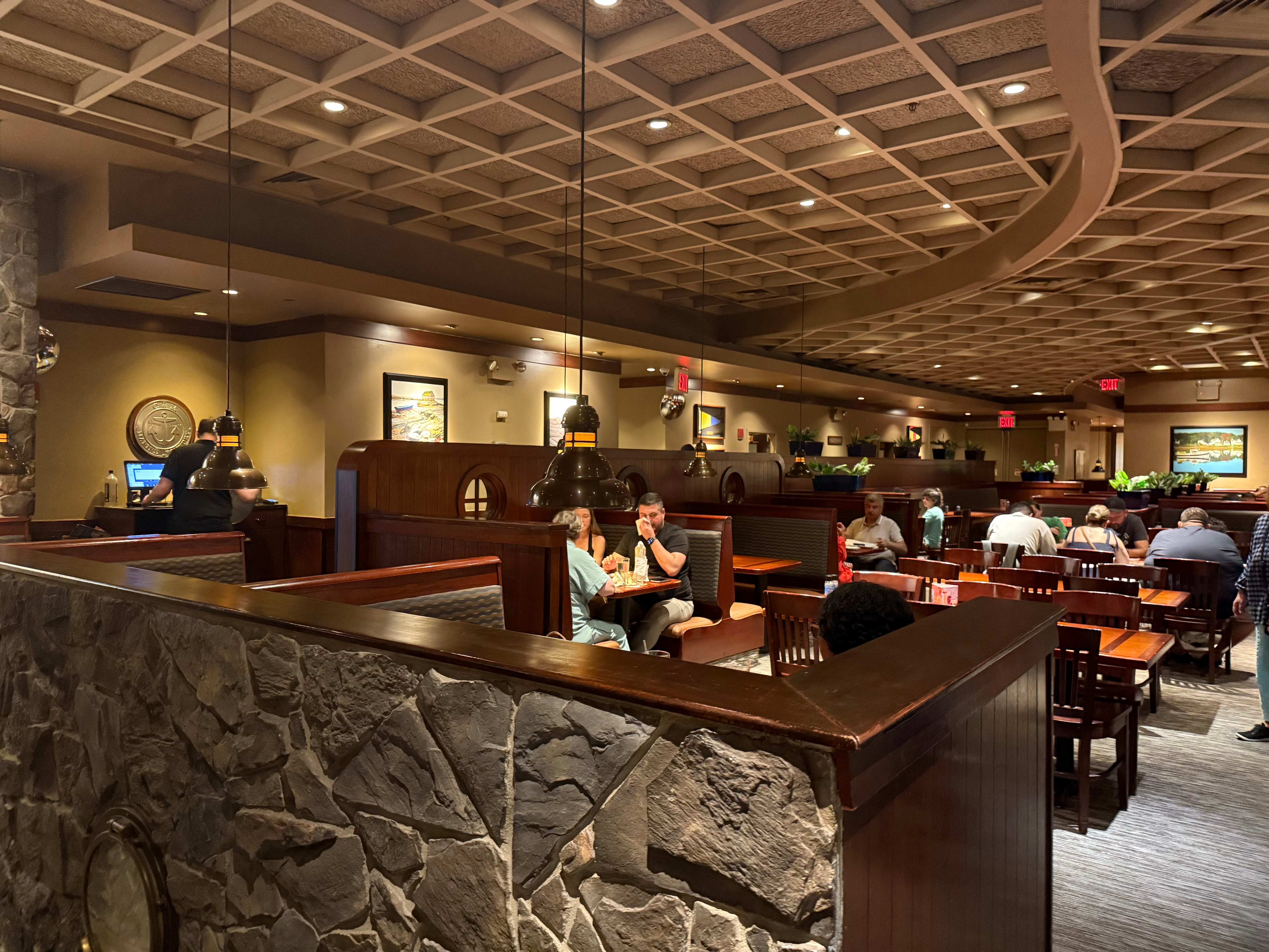 Red Lobster dining room