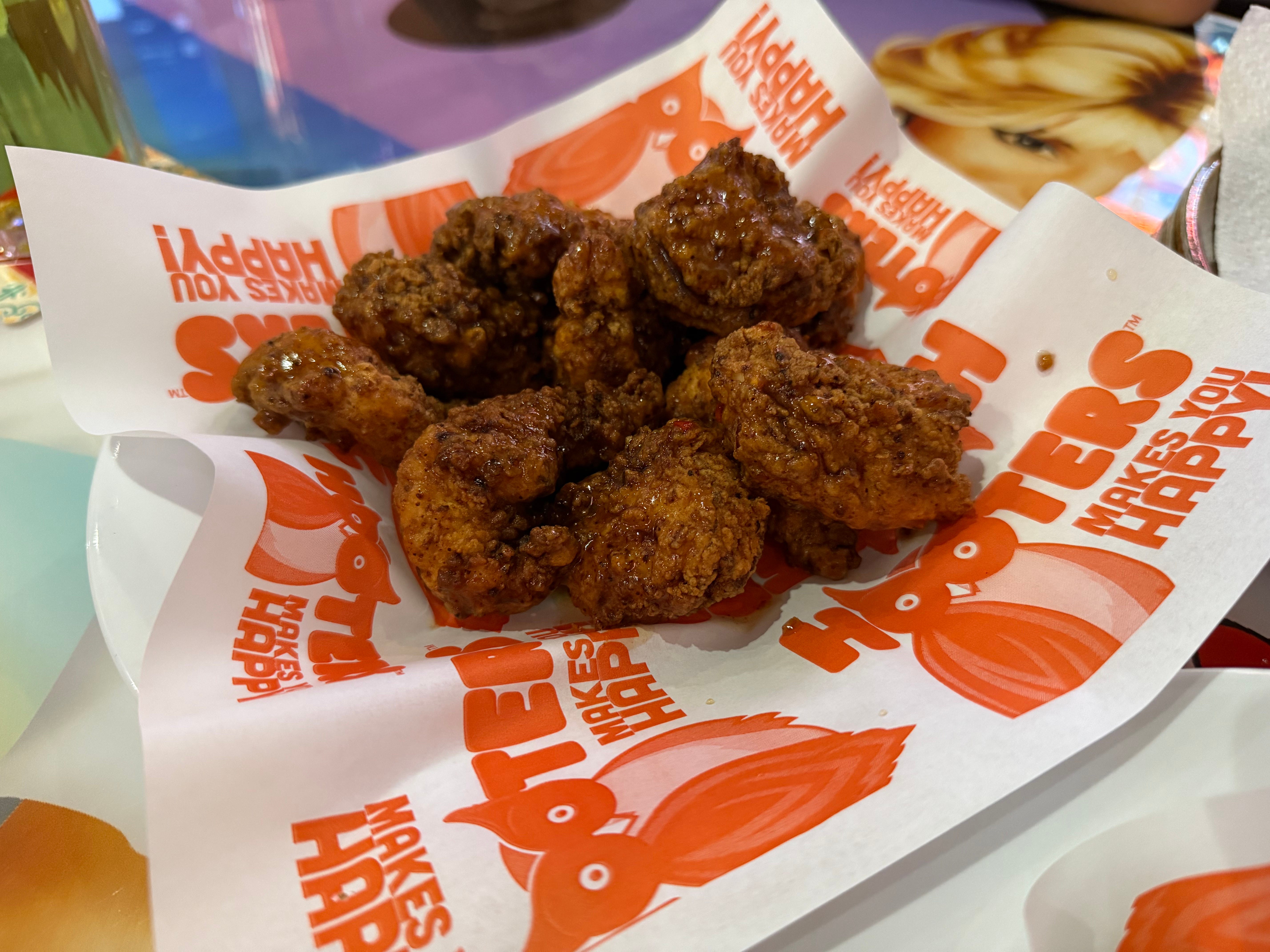 Hooters food