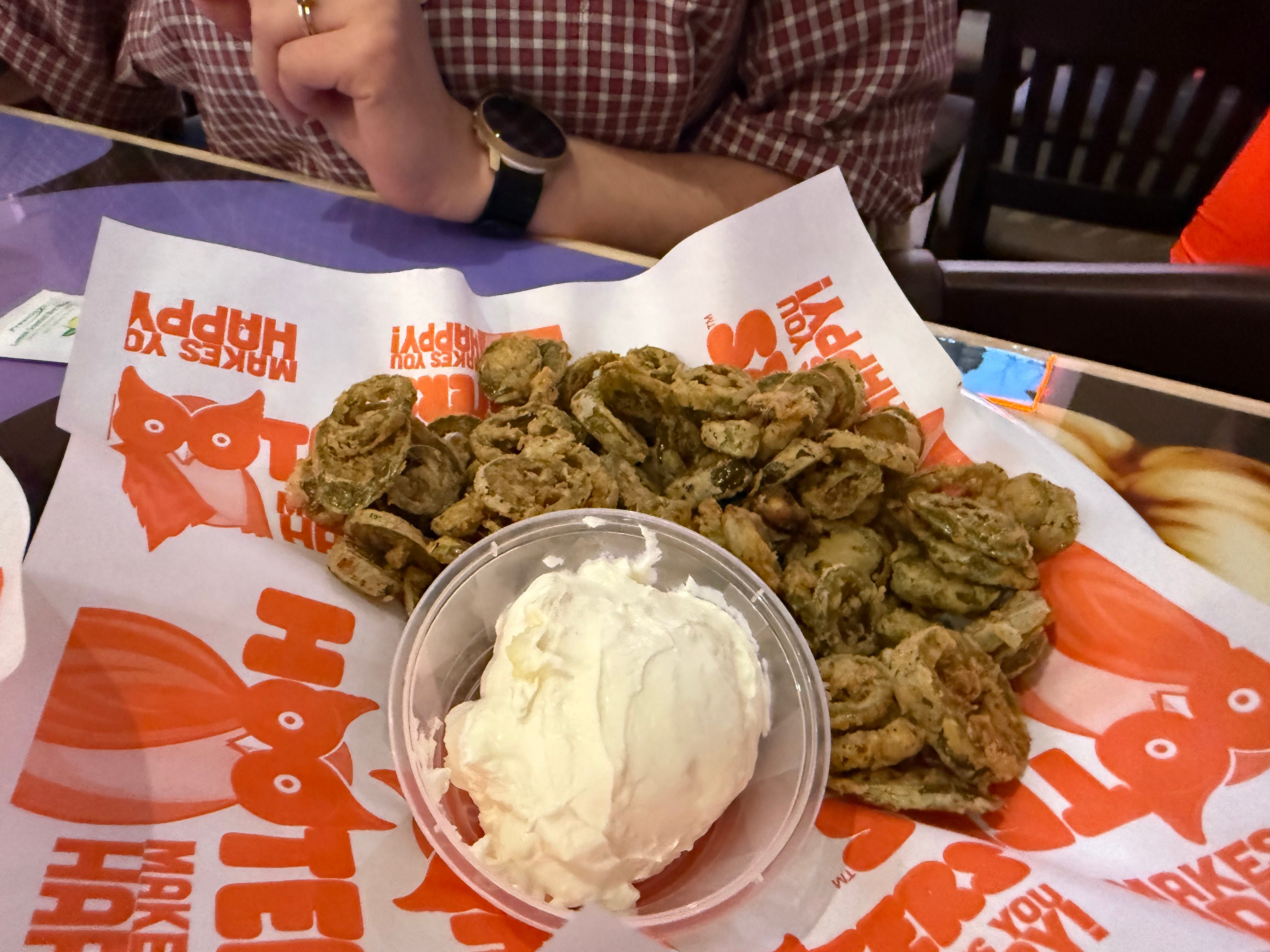 Hooters food
