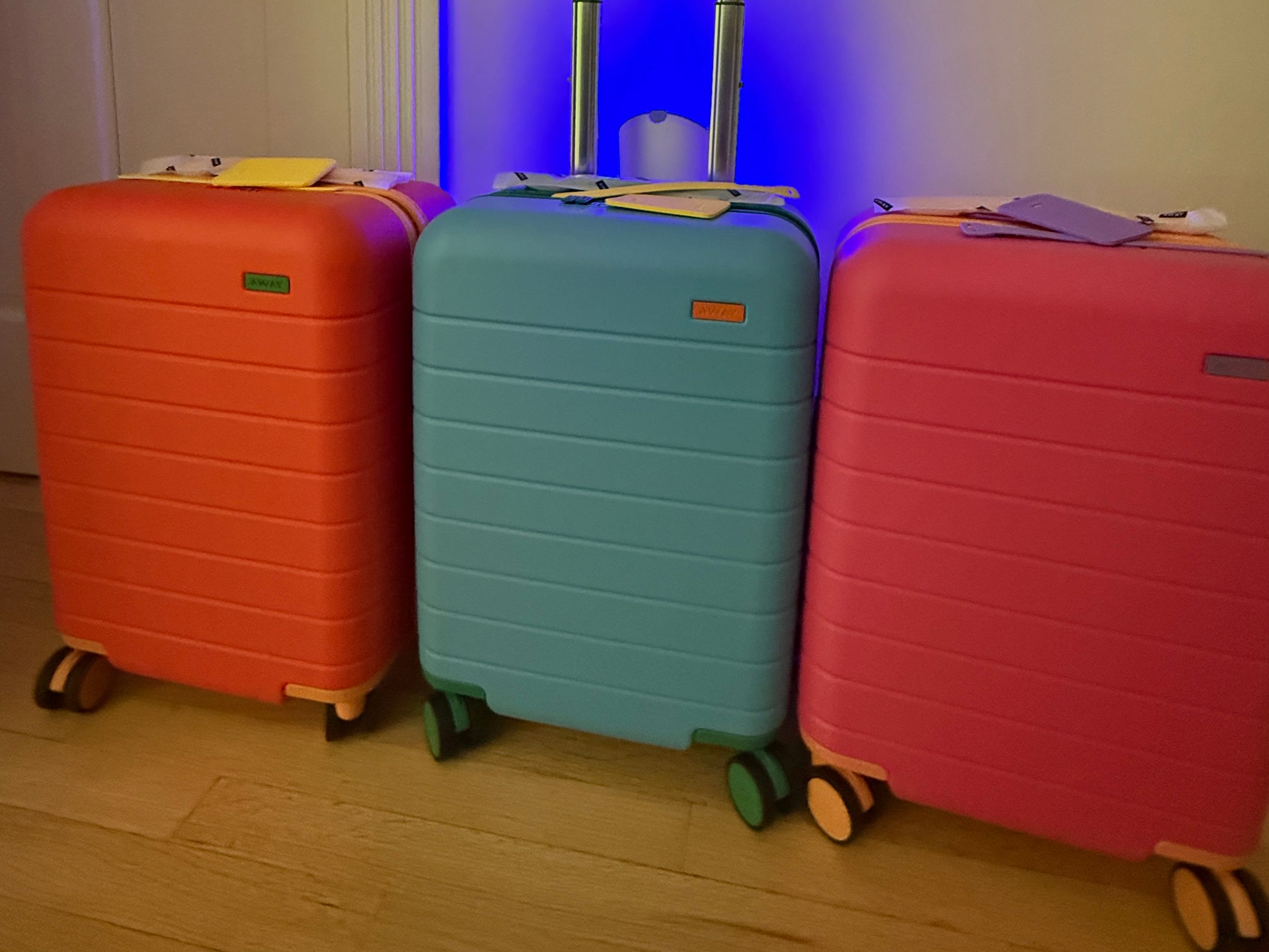 Away kids carry-on