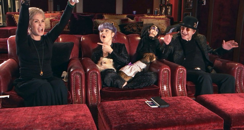  Sharon, Kelly and Ozzy Osbourne in the The Deadliest Couch