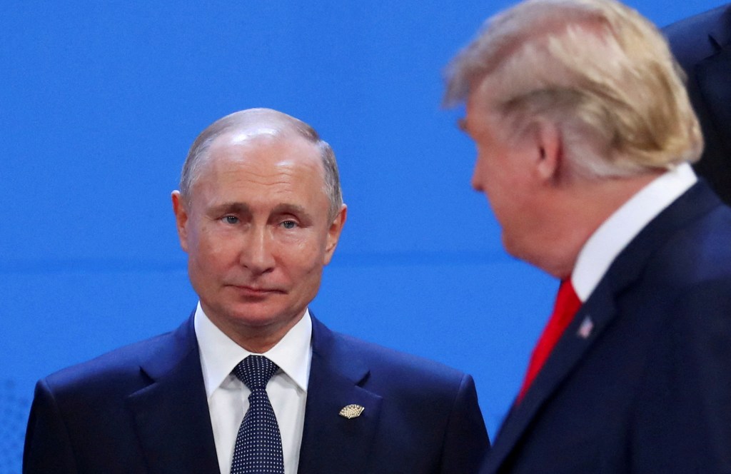 Vladimir Putin and Donald Trump at the G20 summit.