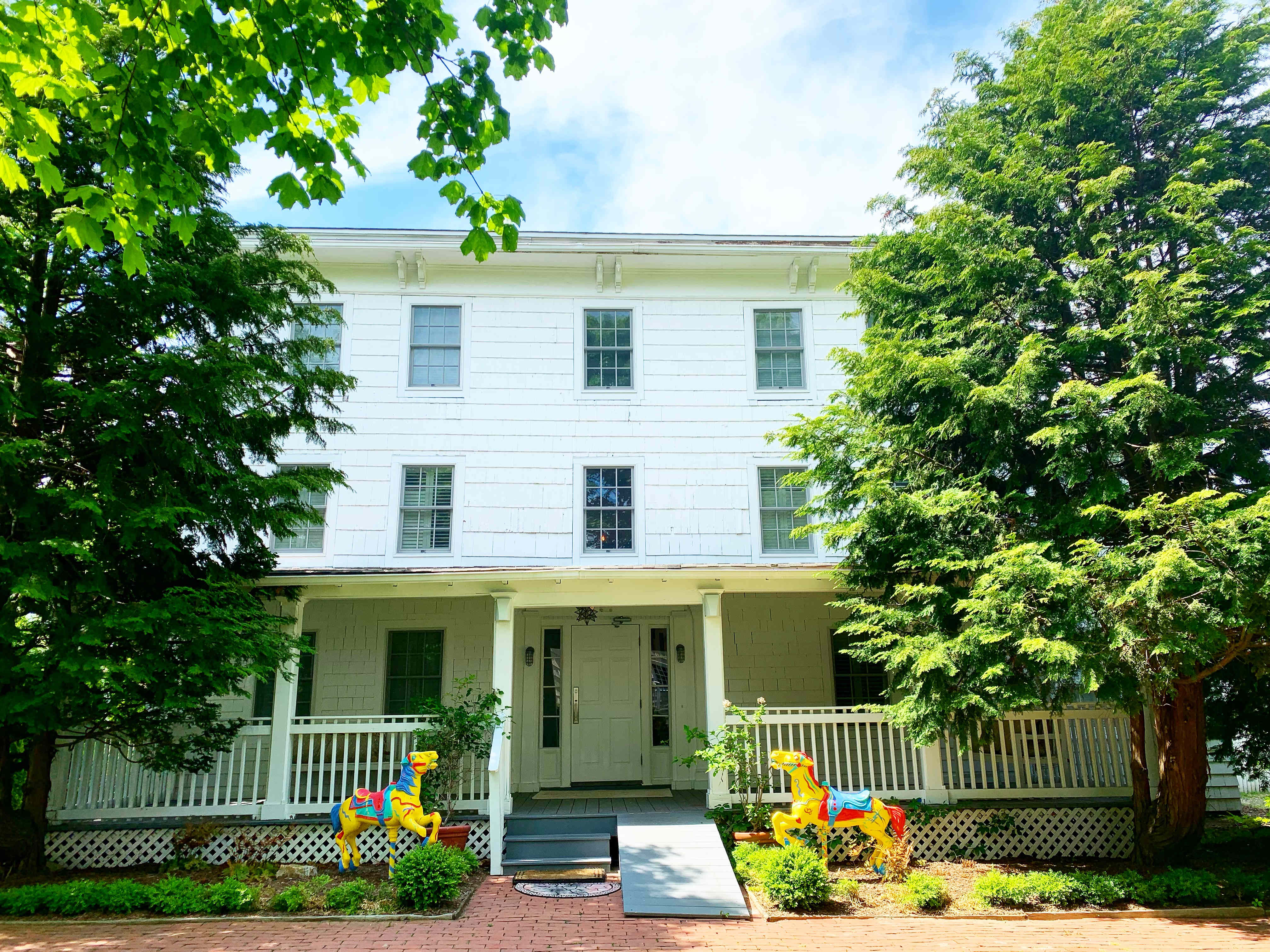 Harpoon House