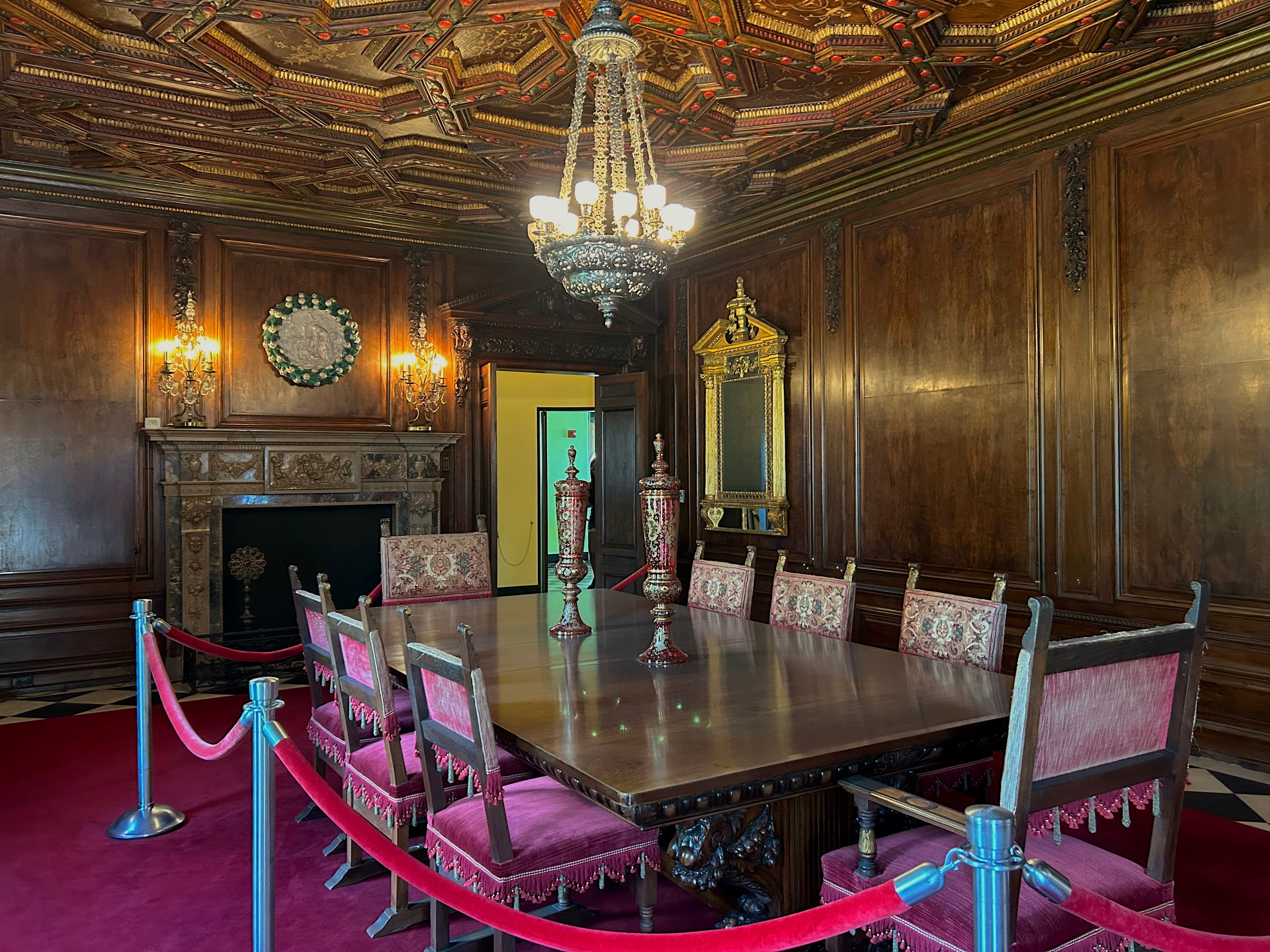 ca' d'zan dining room