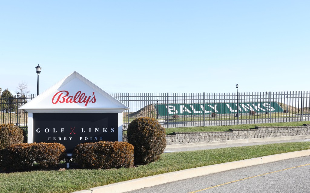 Bally's Golf Links Ferry Point entrance sign.