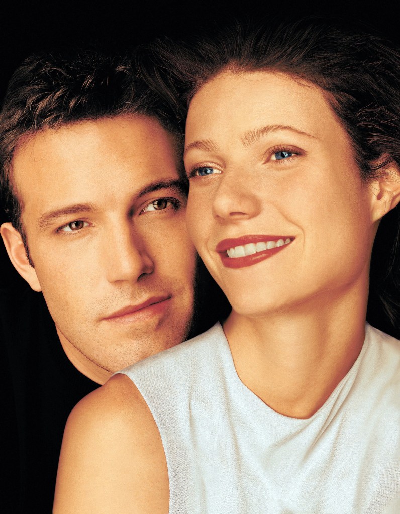 Ben Affleck and Gwyneth Paltrow posing together.