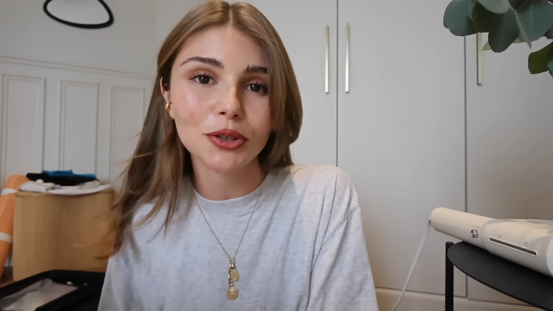 Olivia Jade Giannulli vlogging from Paris.