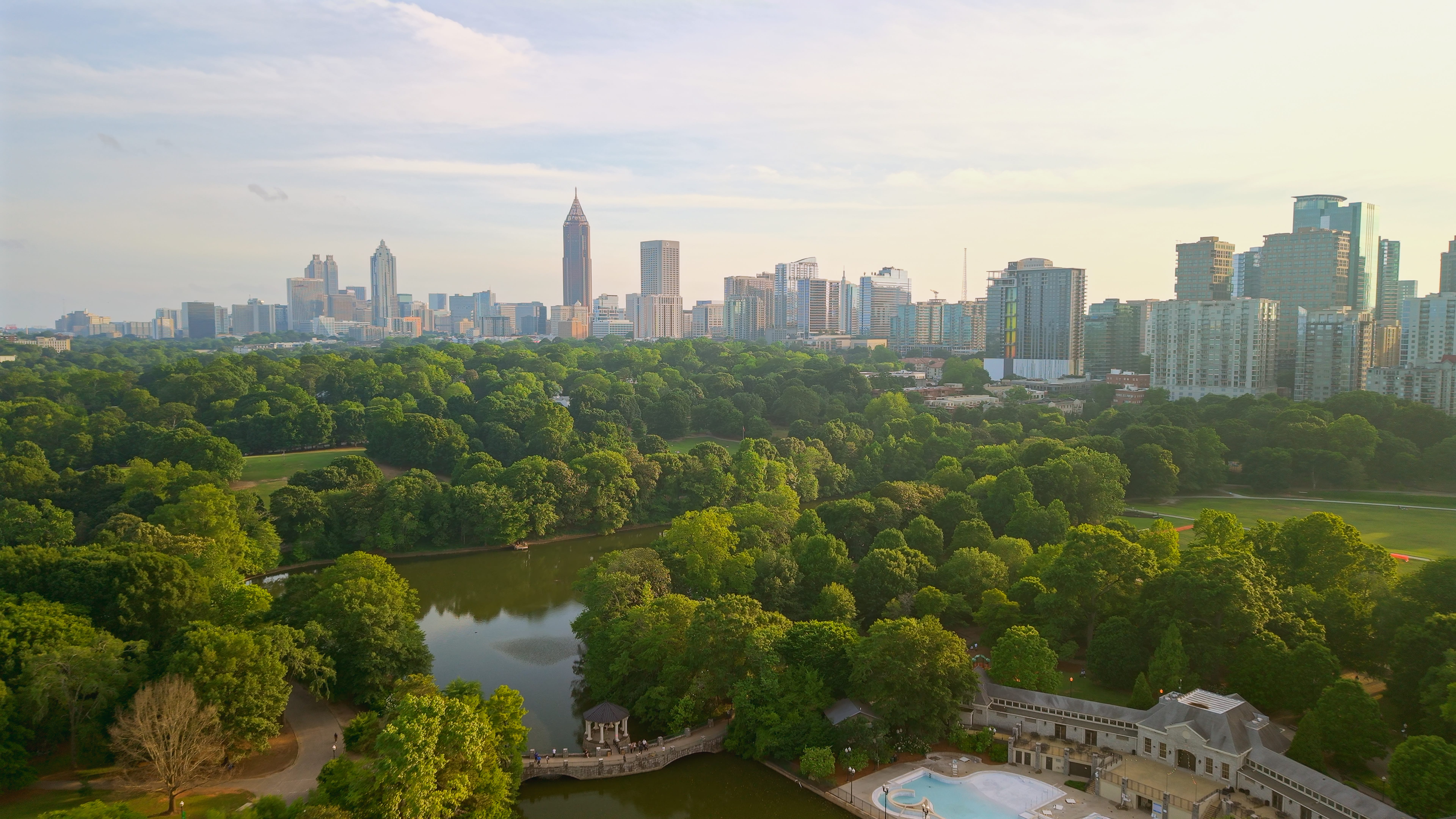 Aerial view of trees, buildings in Atlanta