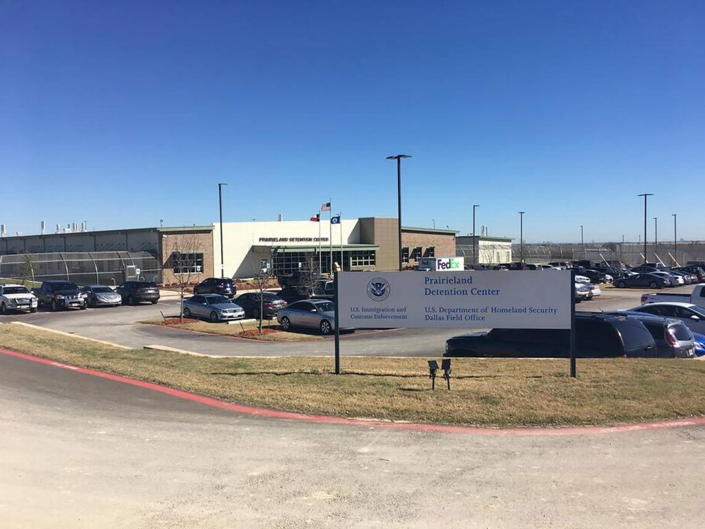 Photo of the Prairieland Detention Center in Alvarado, Texas.