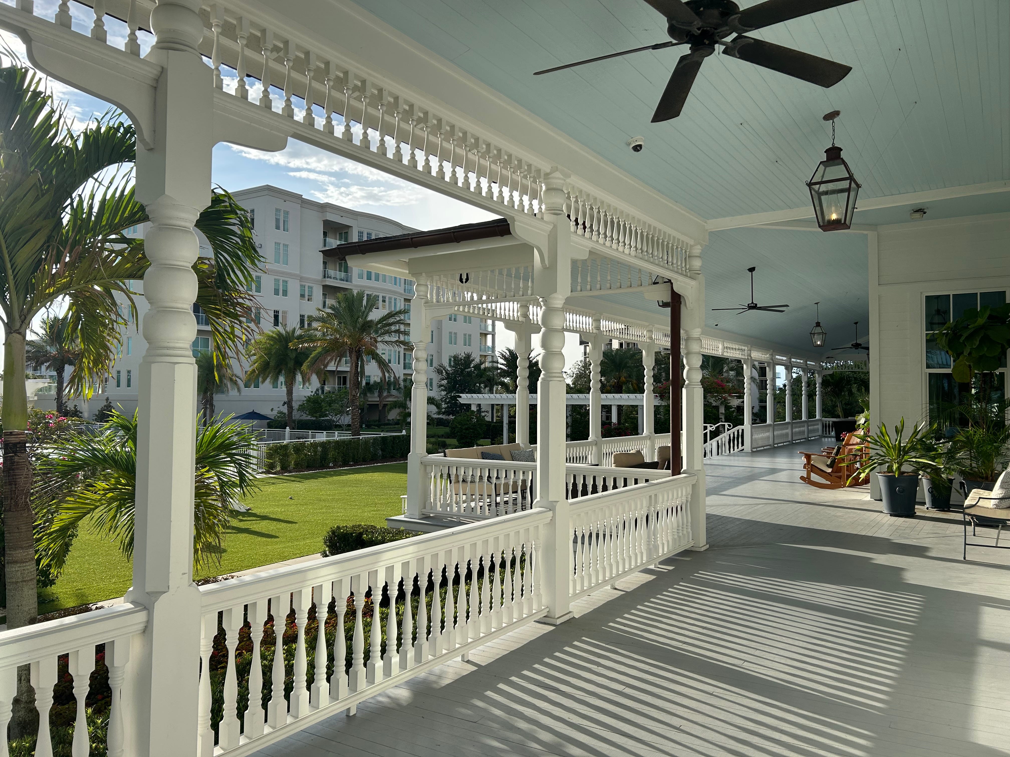 porch belleview inn