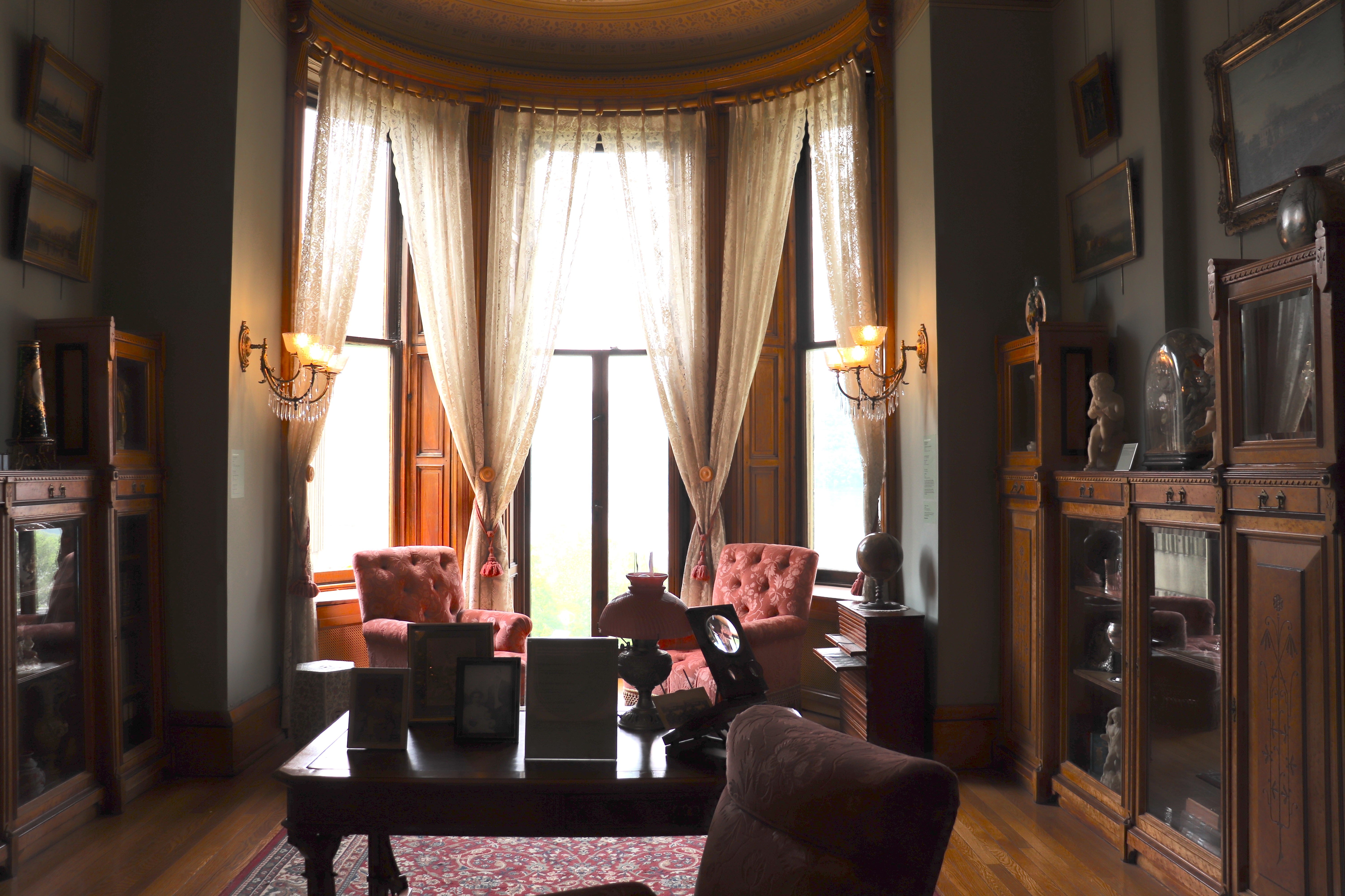 The Sitting Room at Glenview.
