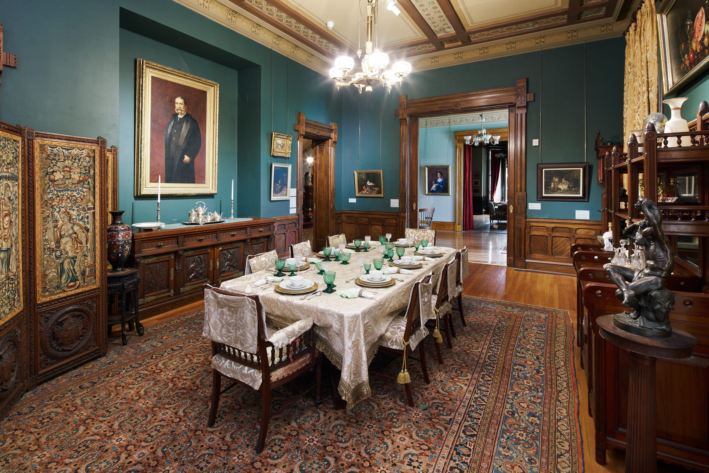 The Dining Room at Glenview.