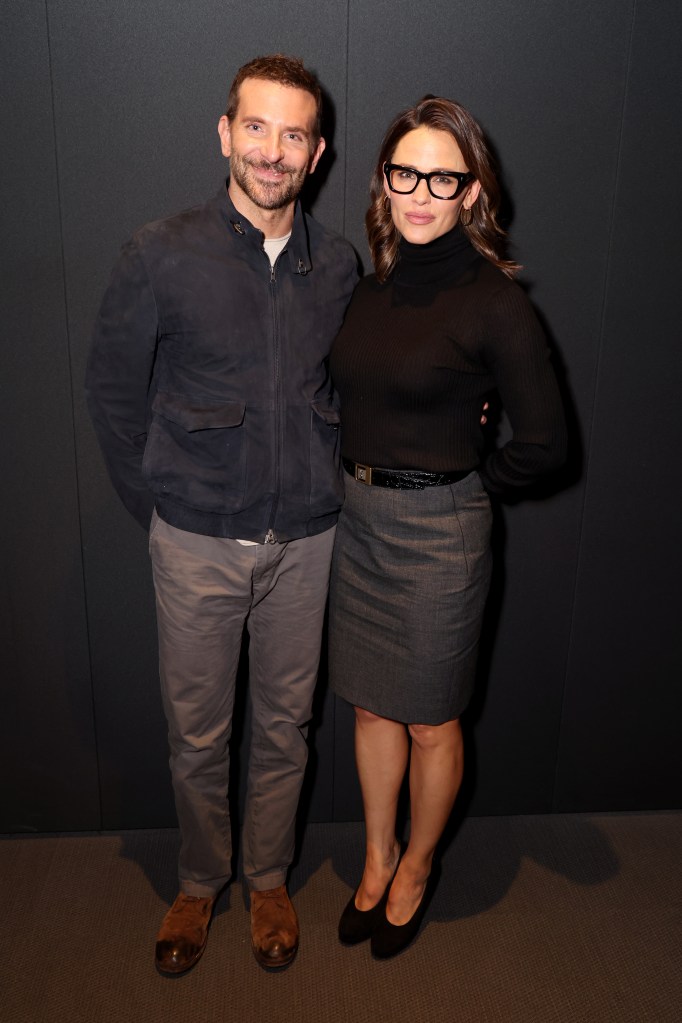 Bradley Cooper and Jennifer Garner posing together.