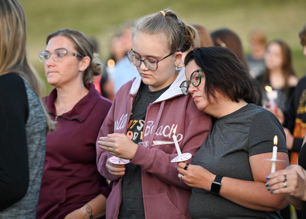 Hundreds of community members came together to mourn the girl killed in their community while on a trip with her father.