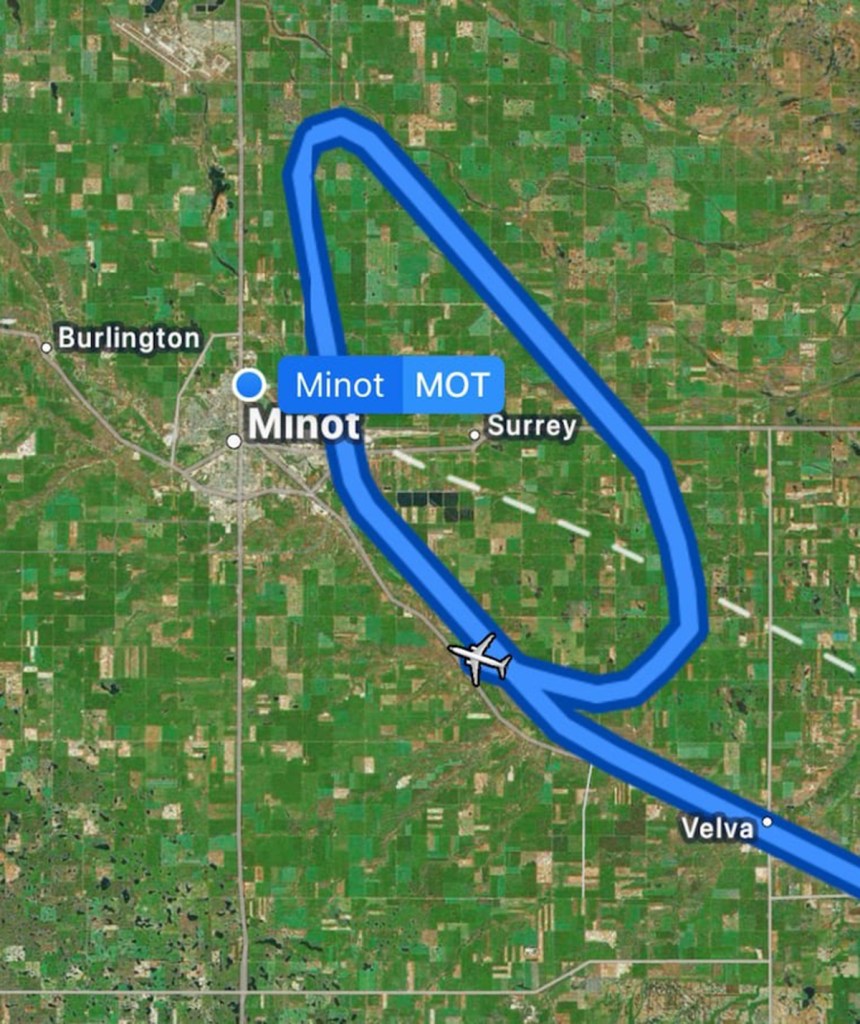 Map showing near-collision near Minot, ND, between a B-52 bomber and a Delta plane.