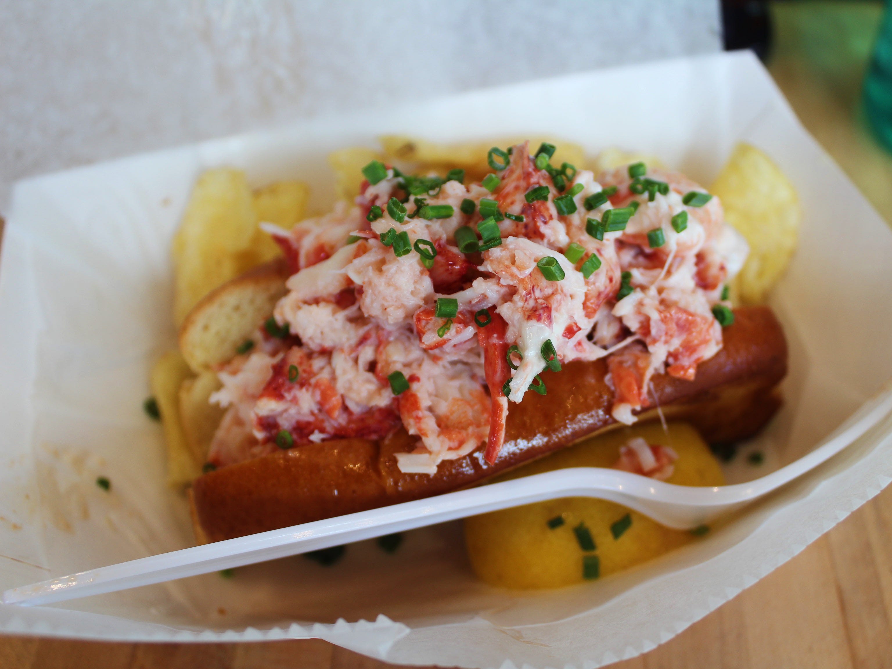 Bite Into Maine lobster roll