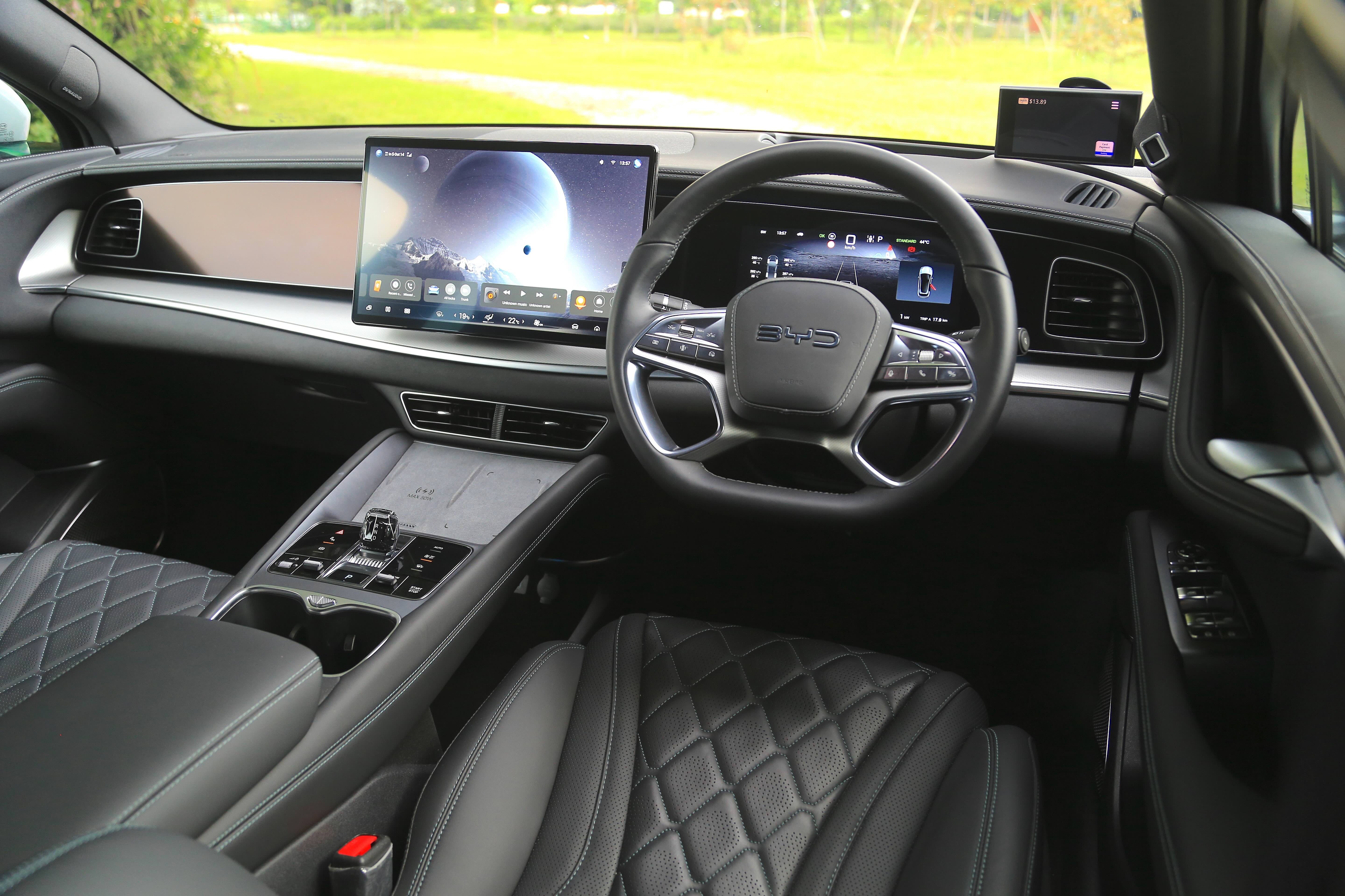 Steering wheel in BYD's Sealion 7.