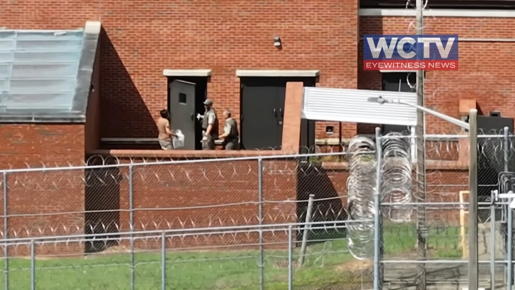 Maxwell's return to the prison was captured by a news station's drone flying above the Florida jail.
