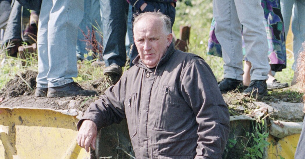 Patrick Ryan, ‘Terror Priest’ Who Aided the I.R.A., Is Dead at 94