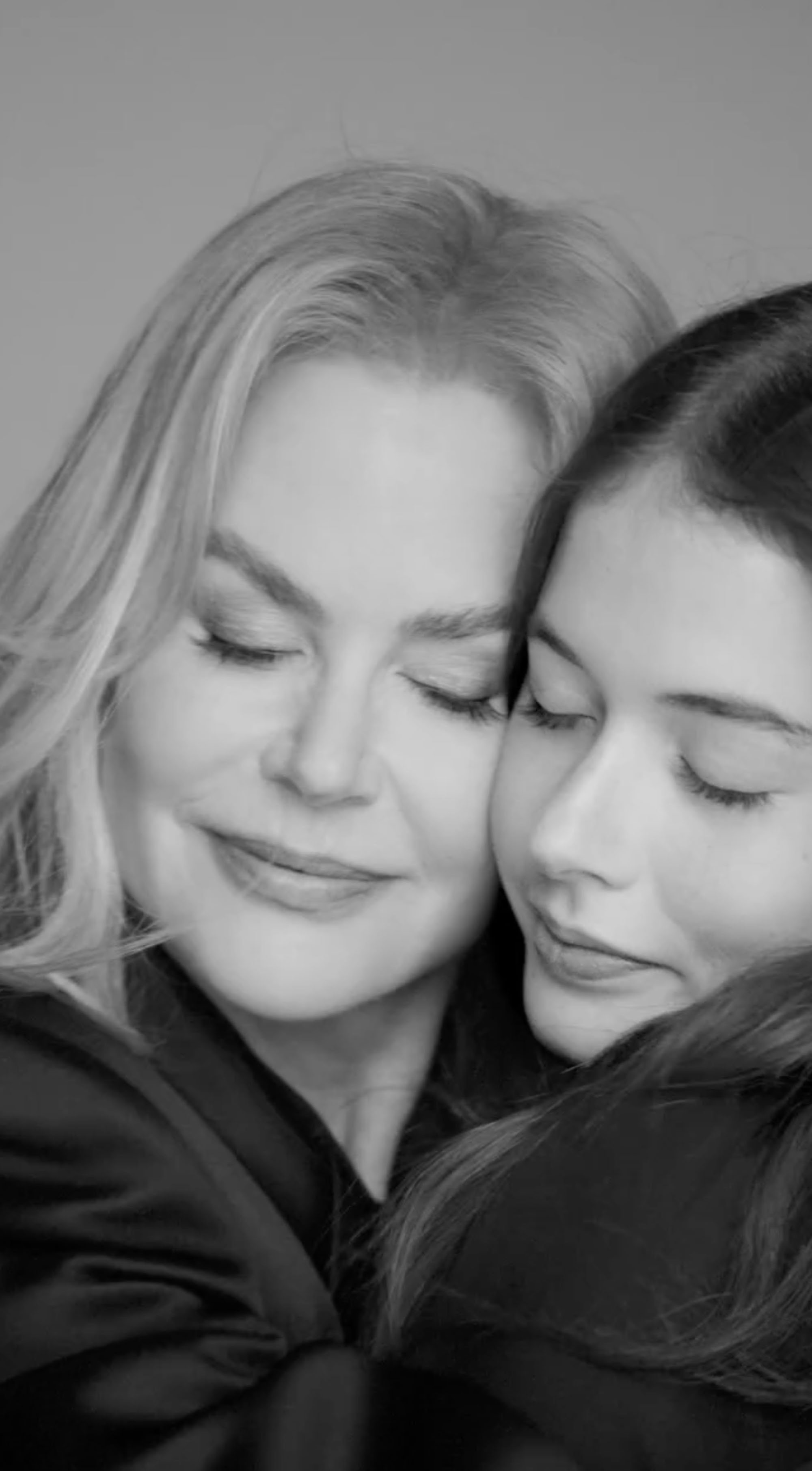 Nicole Kidman hugs her daughter Faith Urban. 