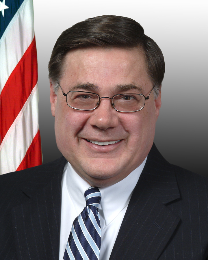 Portrait of Suffolk County Executive Ed Romaine.