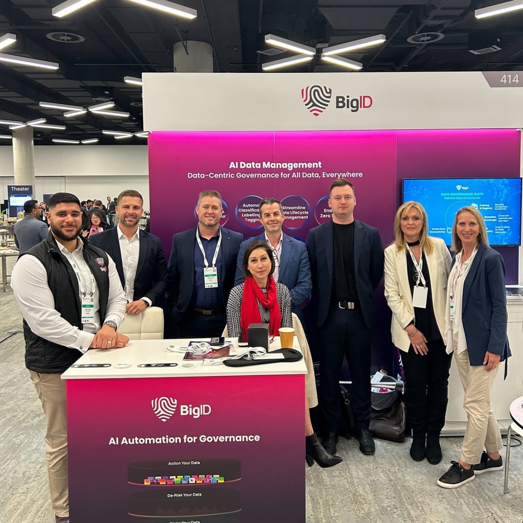 Group photo of BigID employees at the Gartner Data & Analytics Summit.