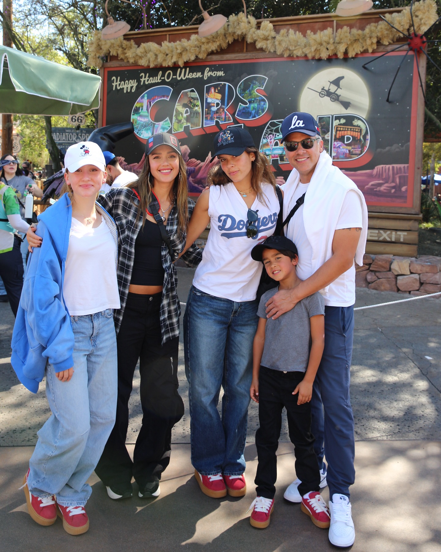Jessica Alba, Cash Warren, and their kids on an outing. 