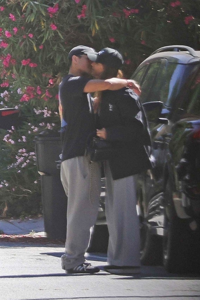 Jessica Alba and Danny Ramirez, passionately kissed outside of the latter's Los Angeles home on Friday.