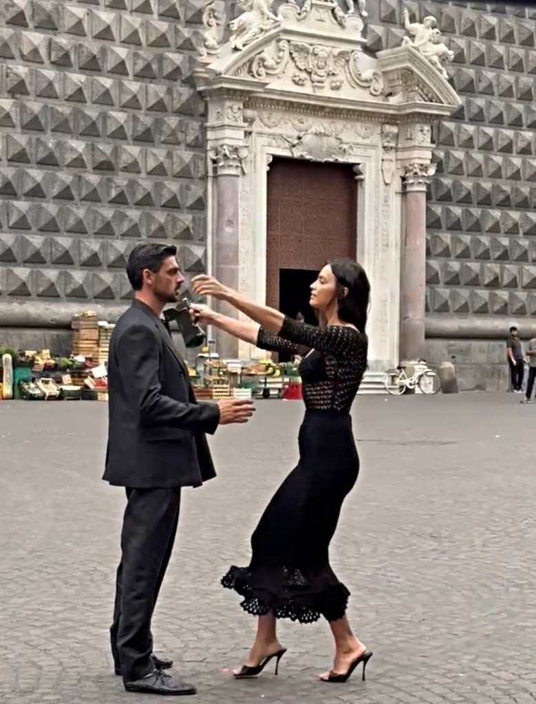 Michele Morrone and Irina Shayk kissing in Napoli, Italy.