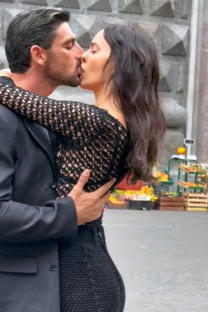 Michele Morrone and Irina Shayk kissing in Napoli, Italy.
