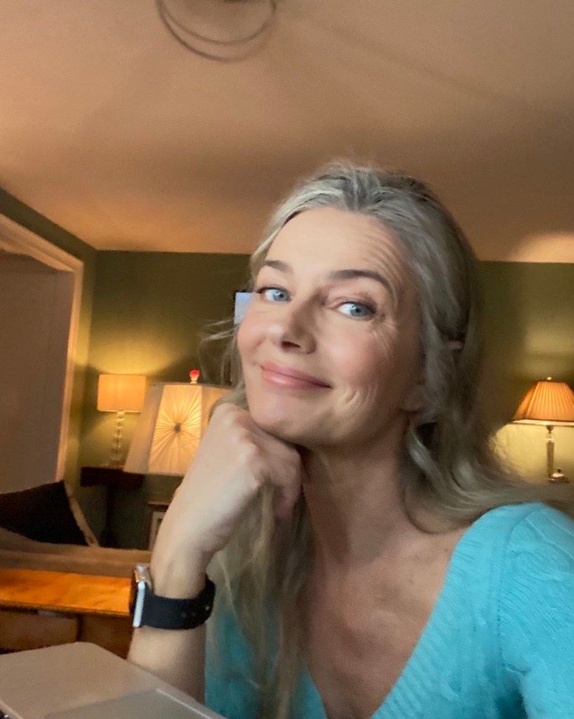 Paulina Porizkova taking a selfie.