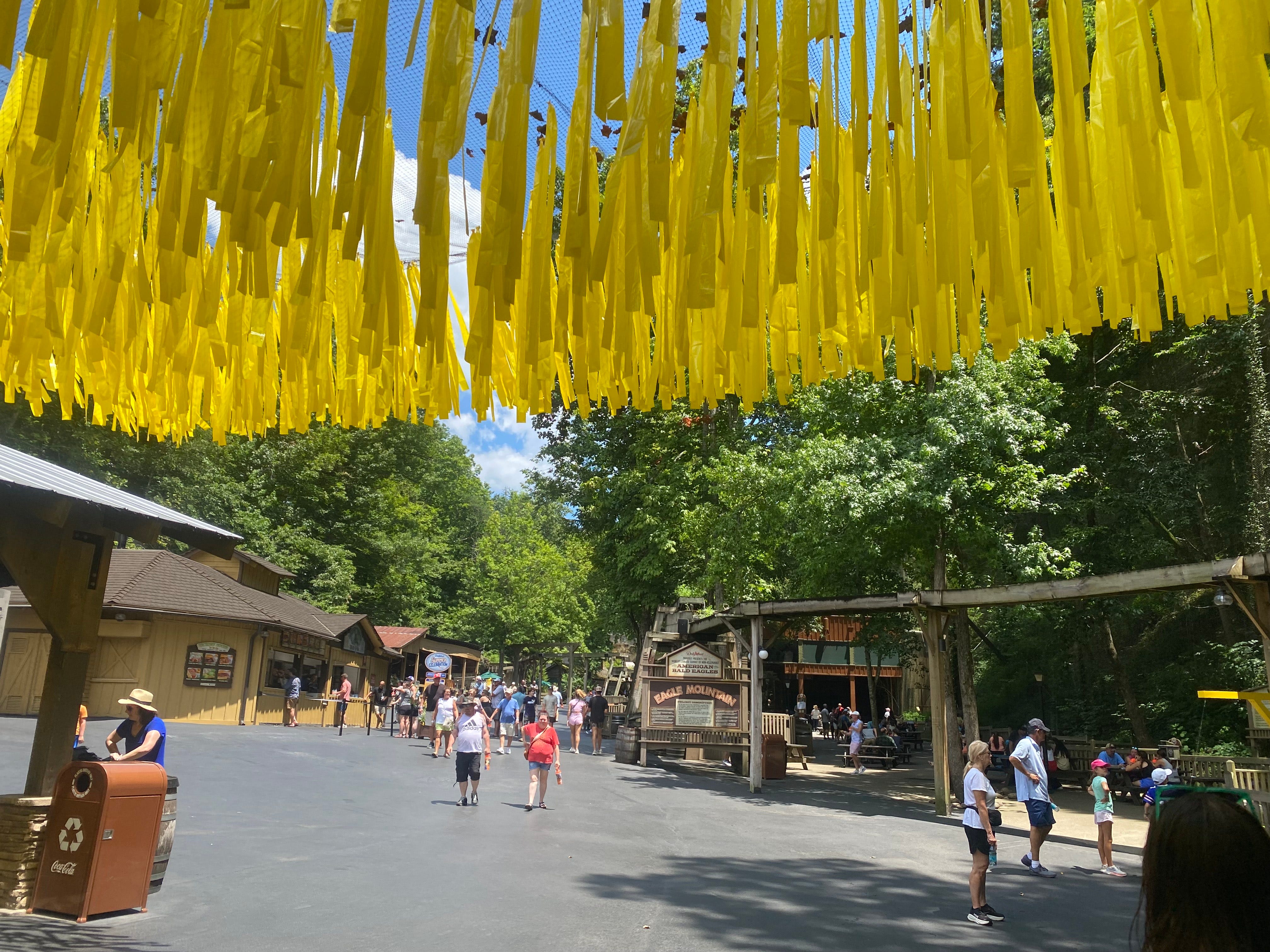 An empty walkway in Dollywood