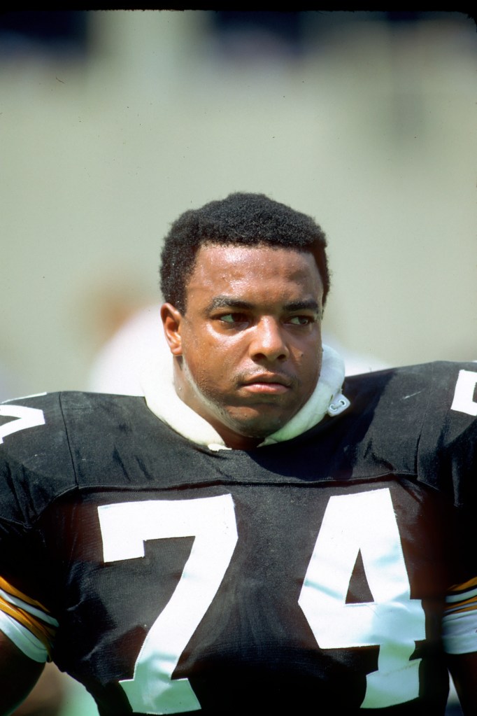 Pittsburgh Steelers offensive lineman Terry Long #74.