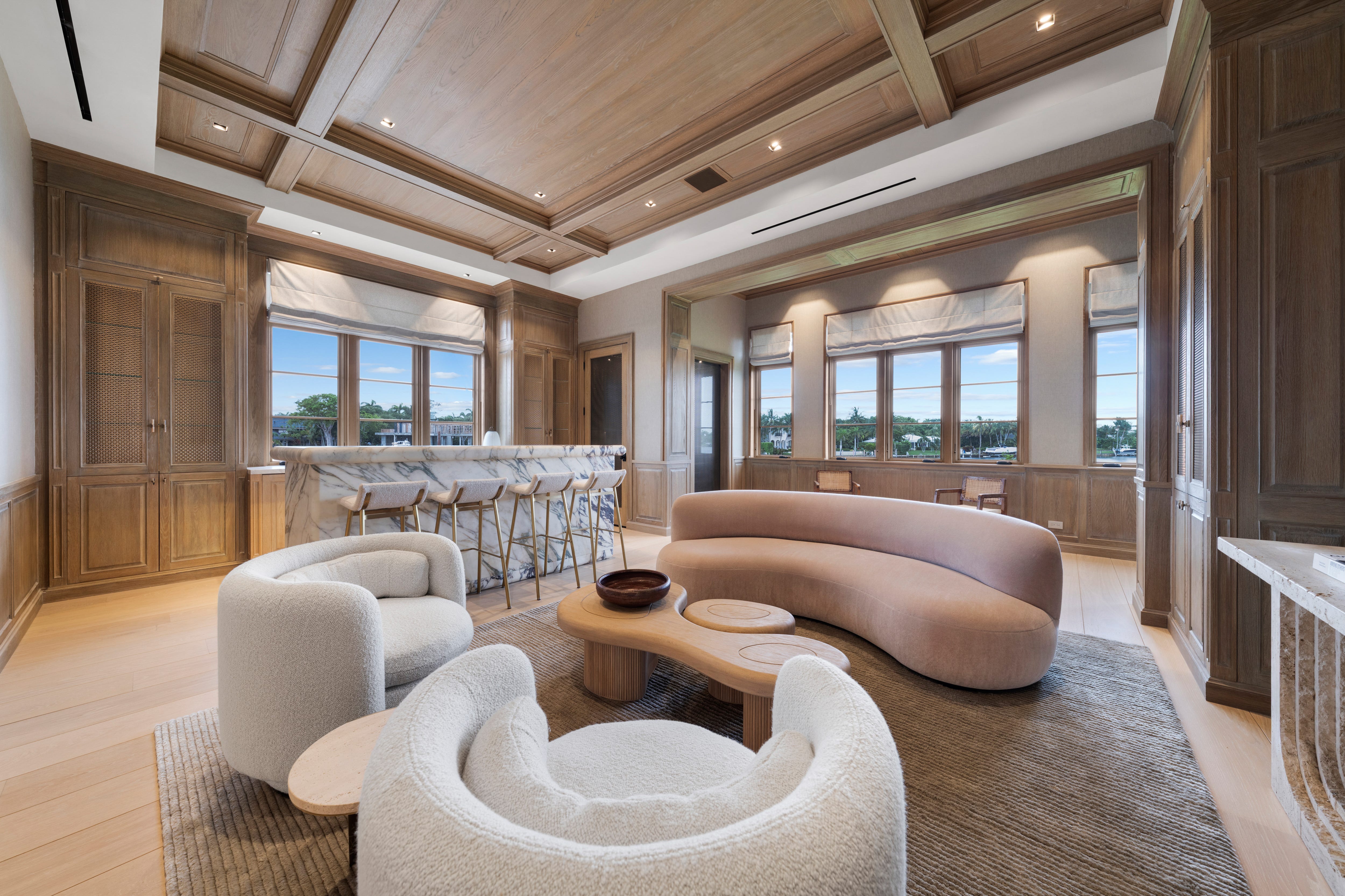 bar/lounge