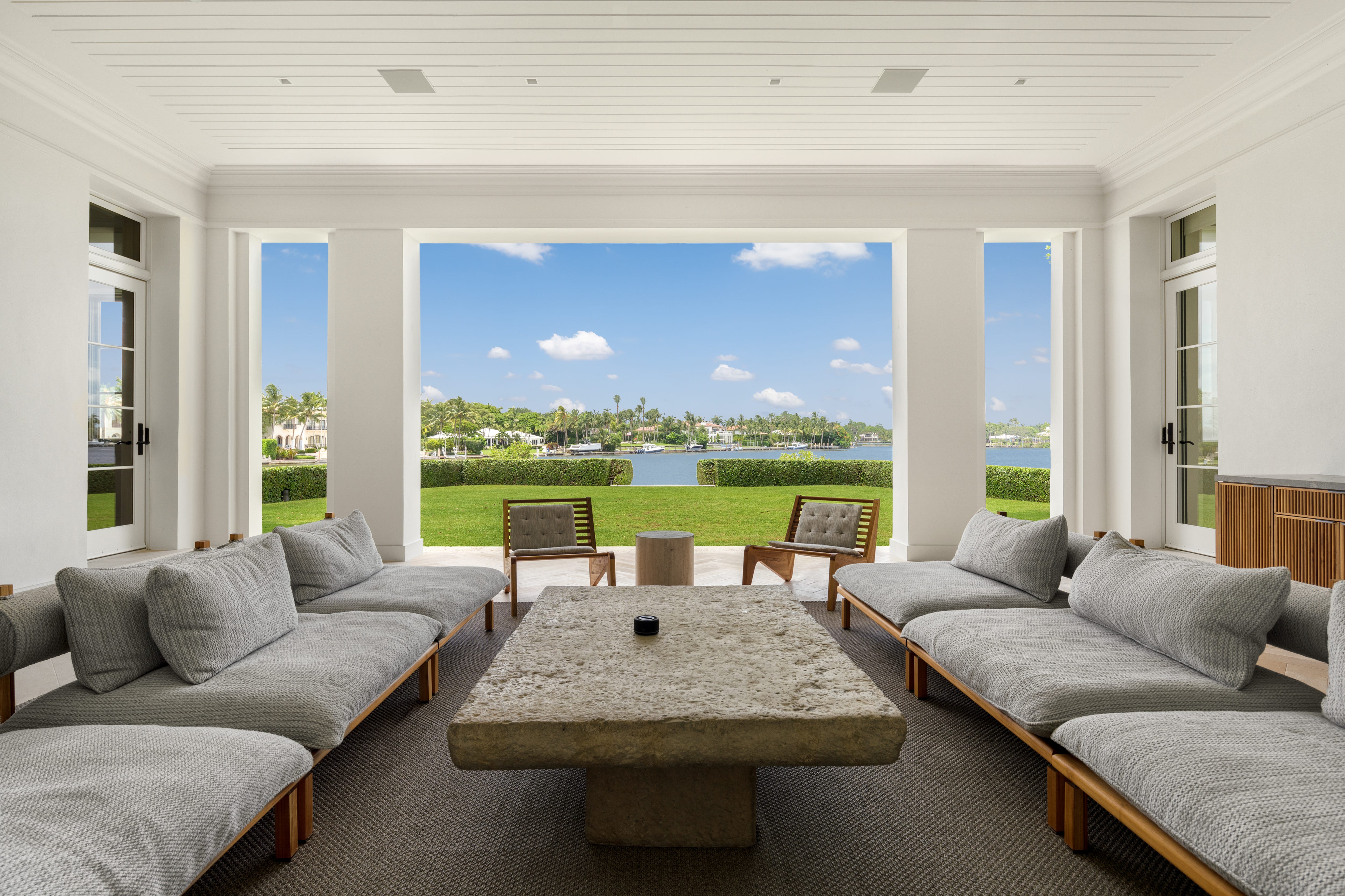 lounge area backyard