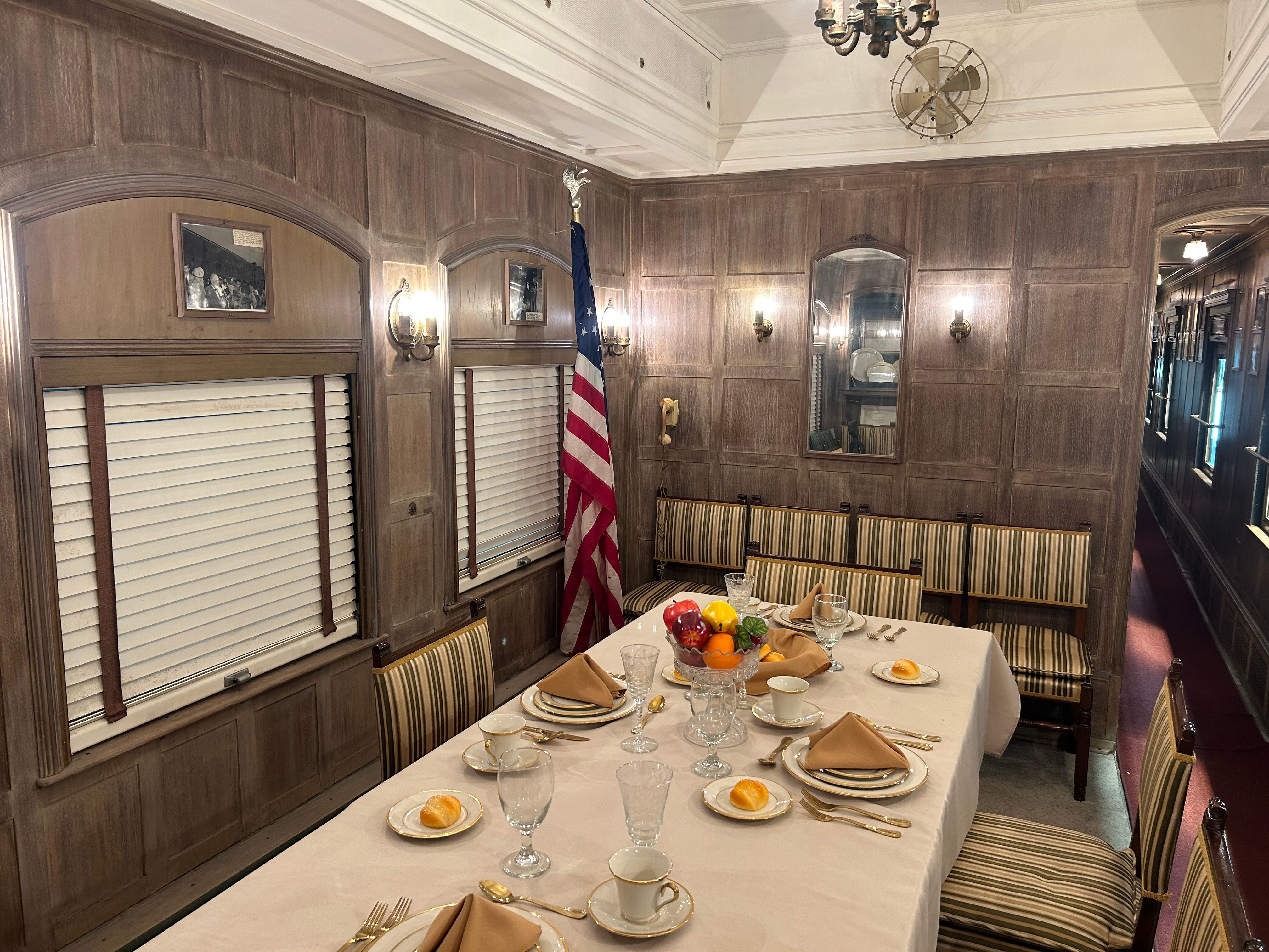 presidential train car dining room