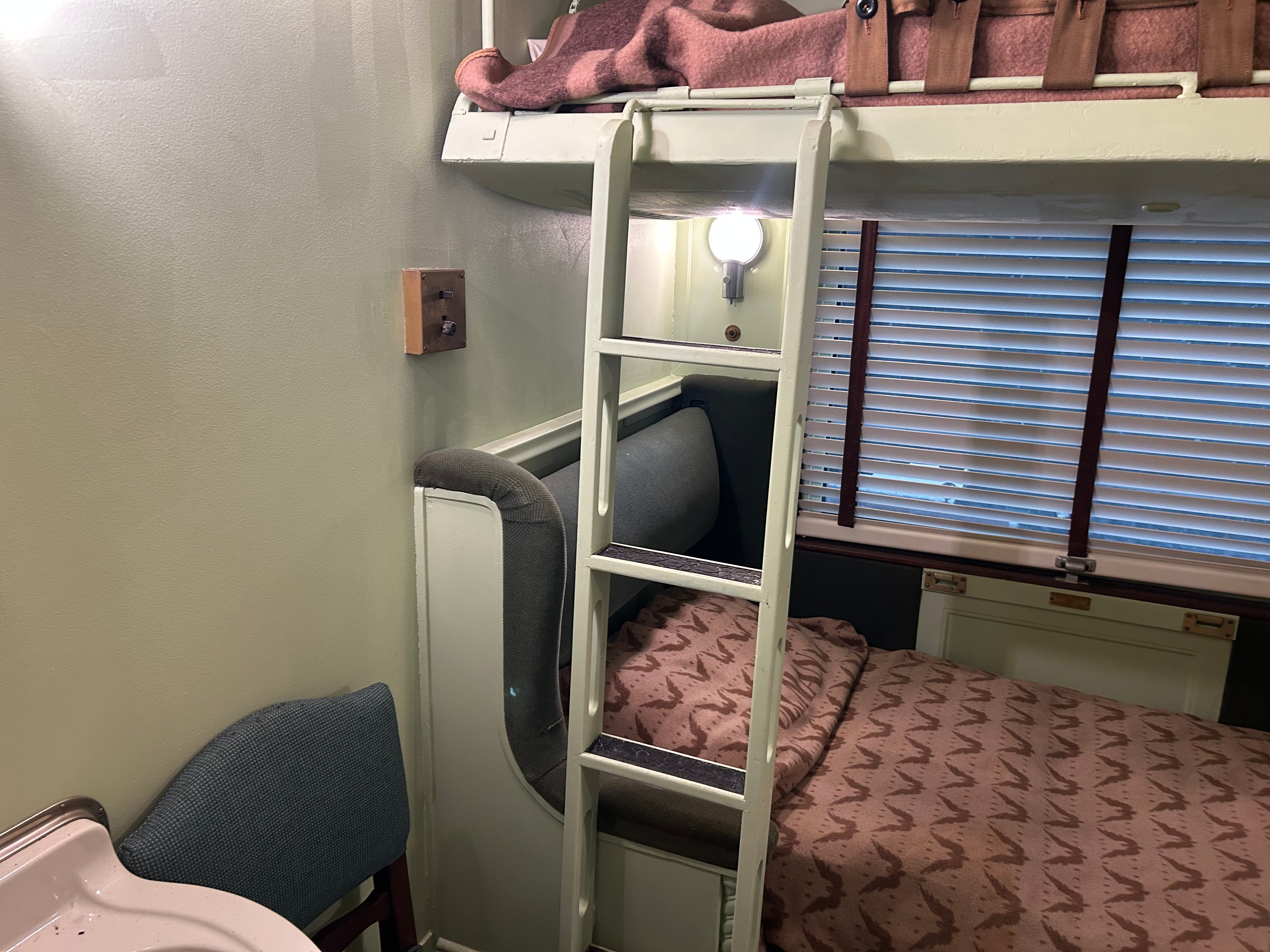stateroom inside presidential train car