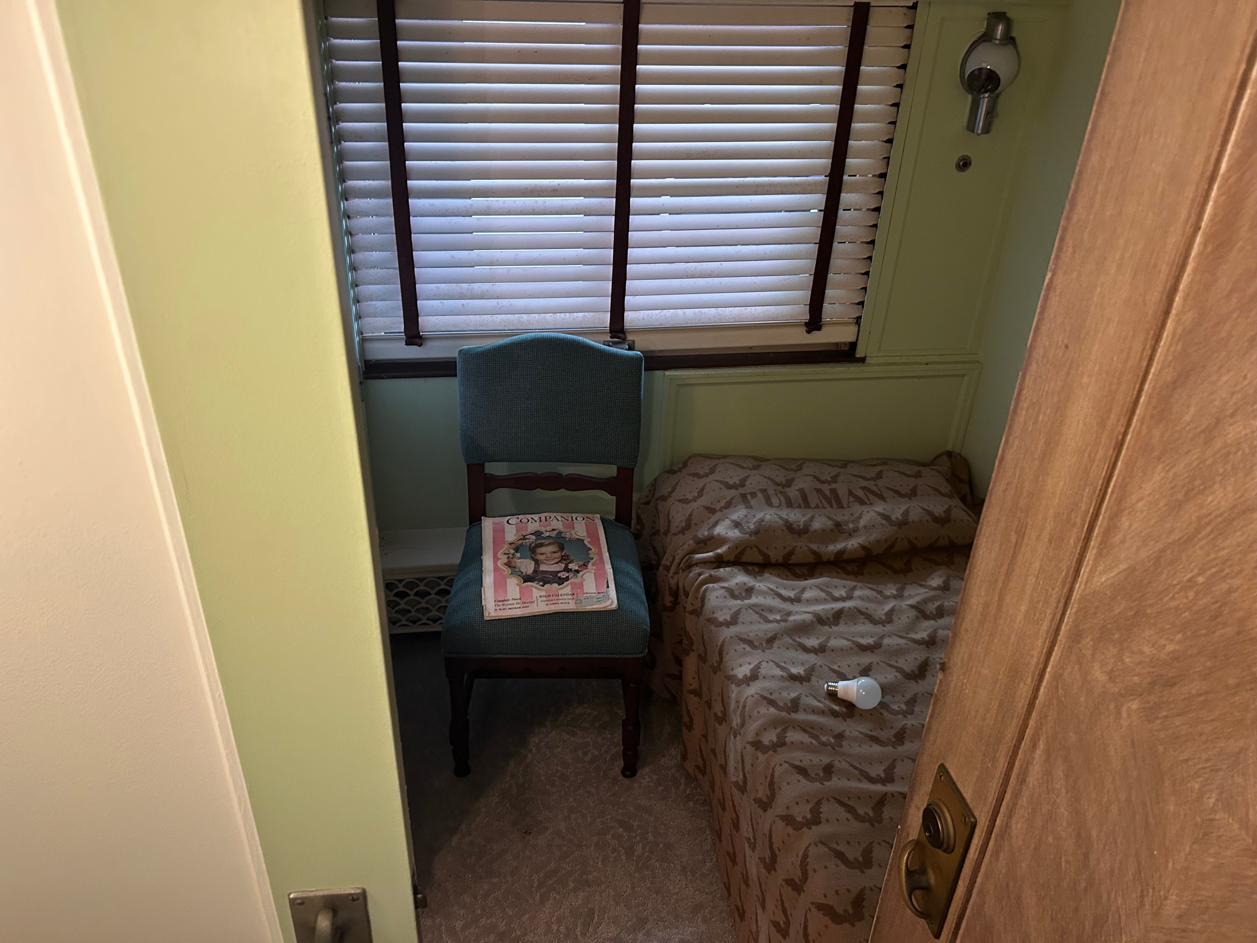 the first lady's room in the presidential train car