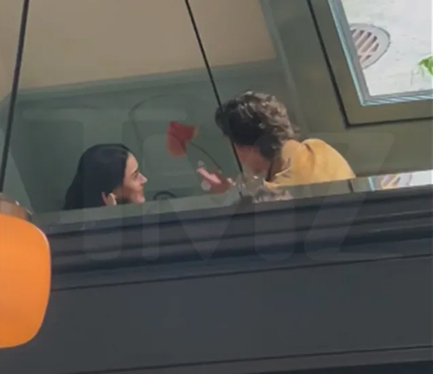 Katy Perry and Justin Trudeau on a dinner date.