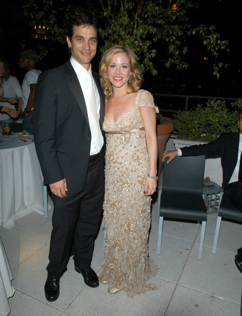 Christina Applegate and Johnathon Schaech
