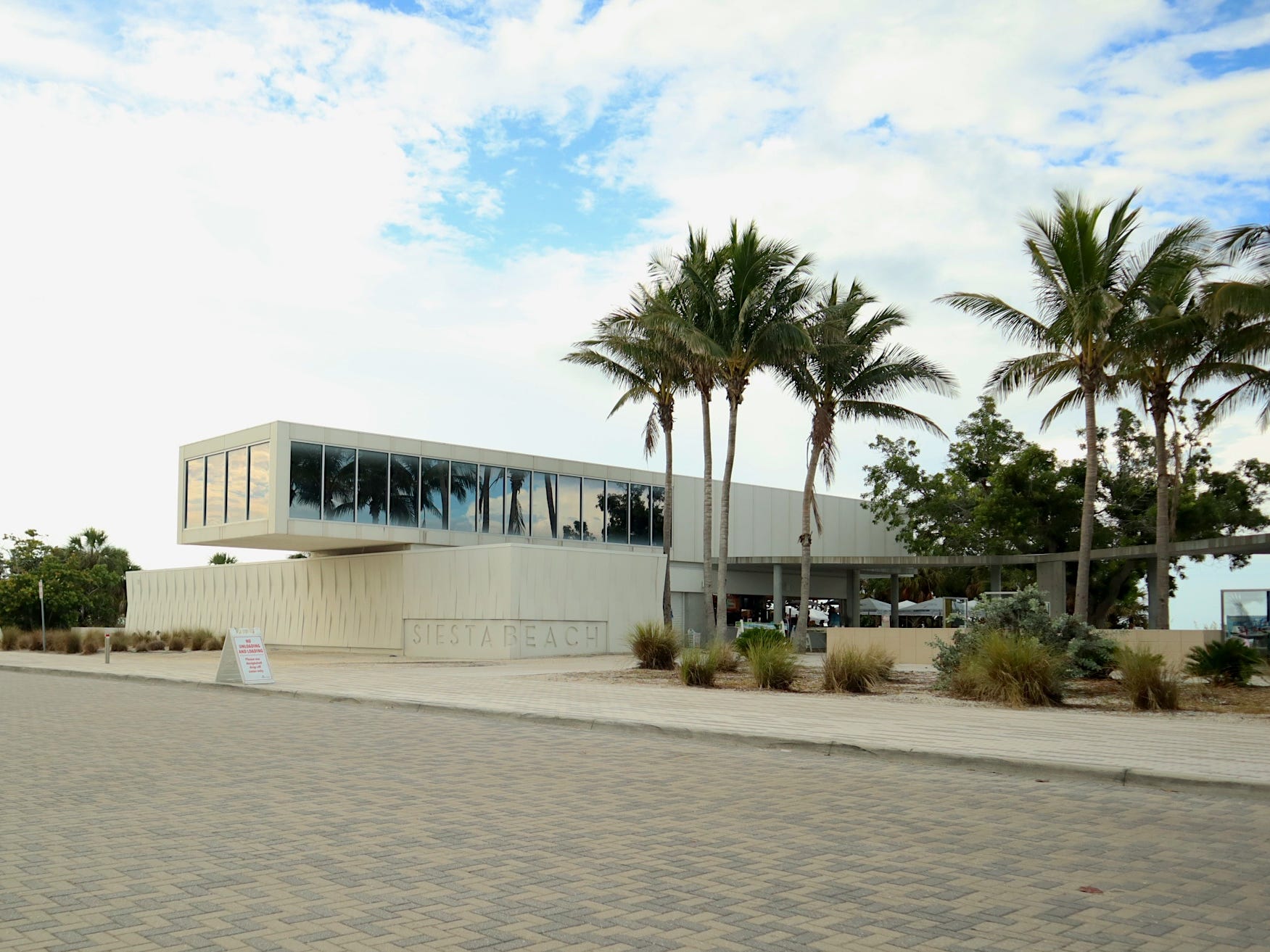 siesta beach building