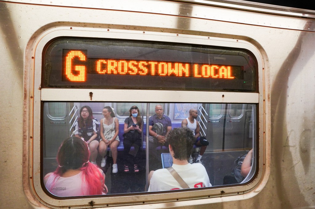 G Crosstown Local train leaving Court Square.