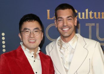 Bowen Yang & Matt Rogers Pitch Themselves As ‘SNL’s Next ‘Weekend Update’ Hosts: “A New Fresh Take”