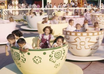 Vintage photos of Disneyland’s opening day in 1955 that will make you wish you were there